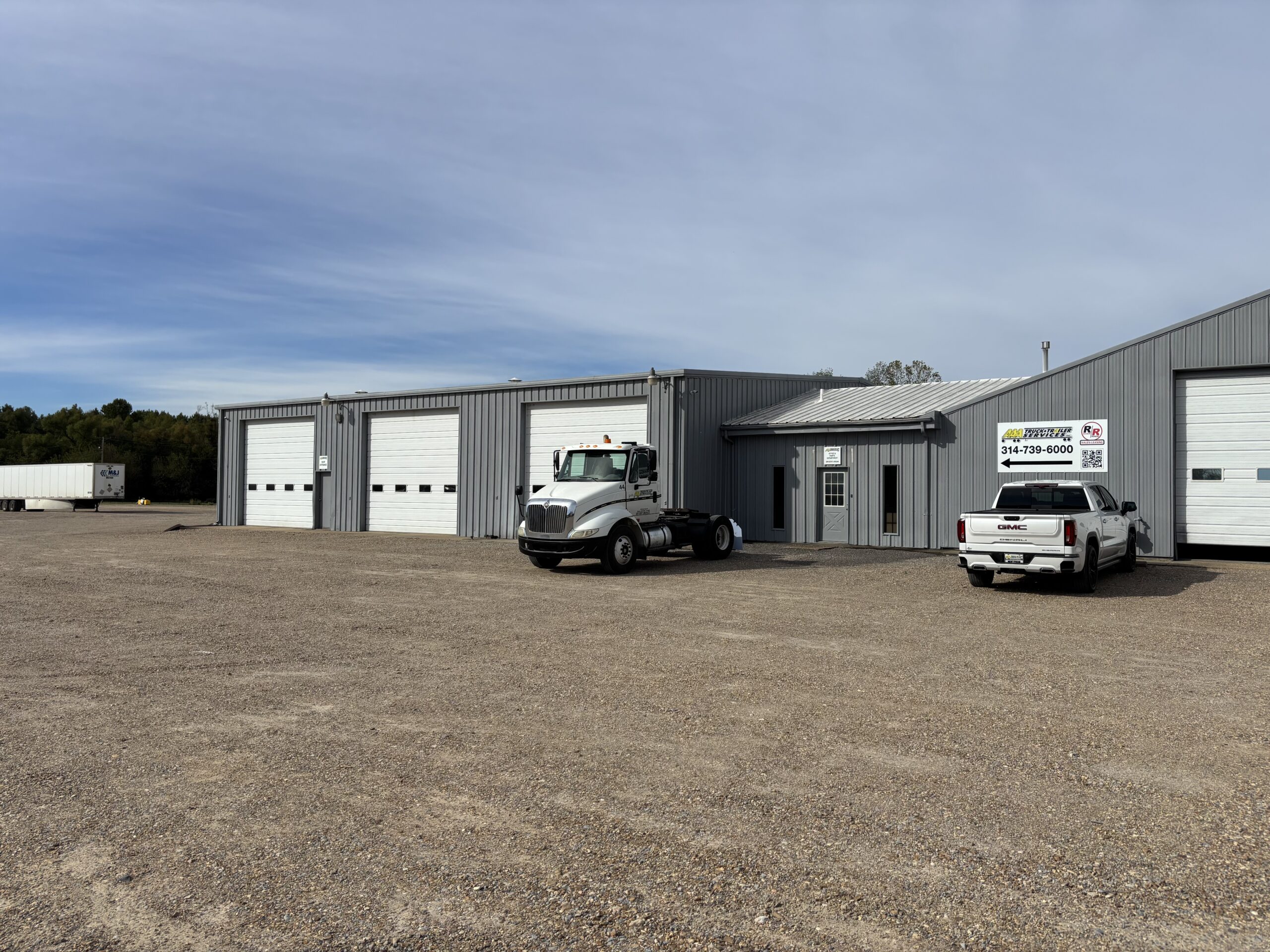 AAA-Sikeston Front AAA Truck & Trailer Services new location in Sikeston, MO.